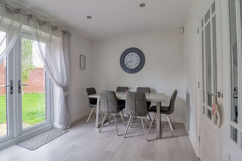 Property photo 3 of 14 Kitchen/Diner