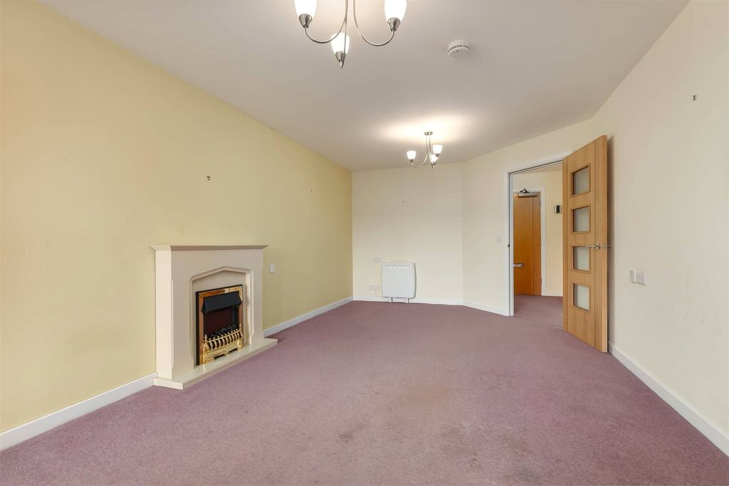 Property photo 3 of 20 Picture No. 07