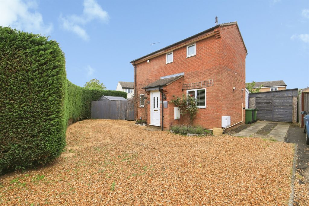 Property photo 1 of 16
