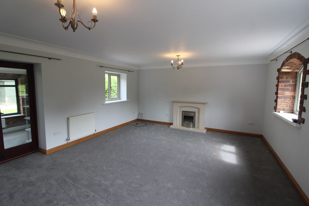 Property photo 3 of 17 Reception Room