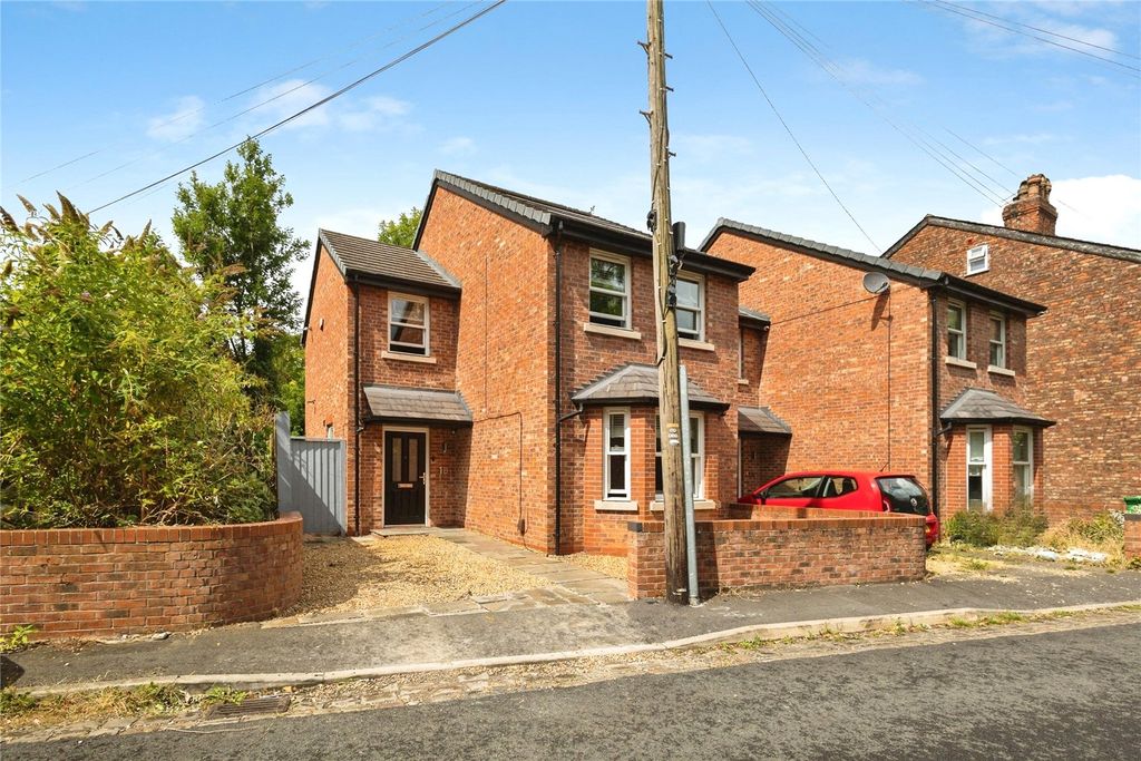 Property photo 1 of 35 Picture No. 40
