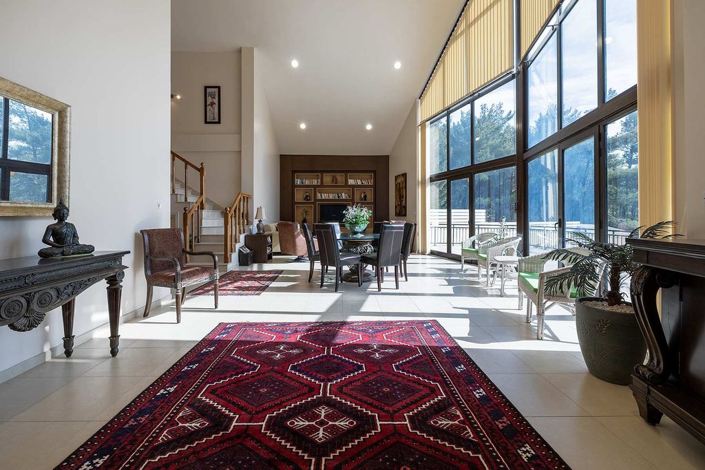 Property photo 3 of 29