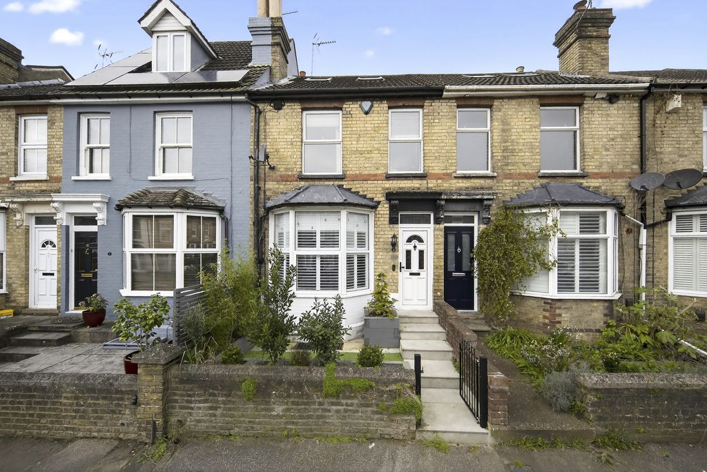 Property photo 1 of 20