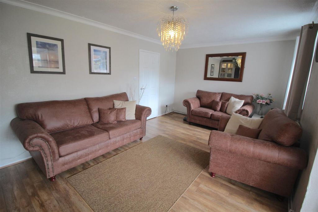Property photo 3 of 14 Img_1144.Jpg