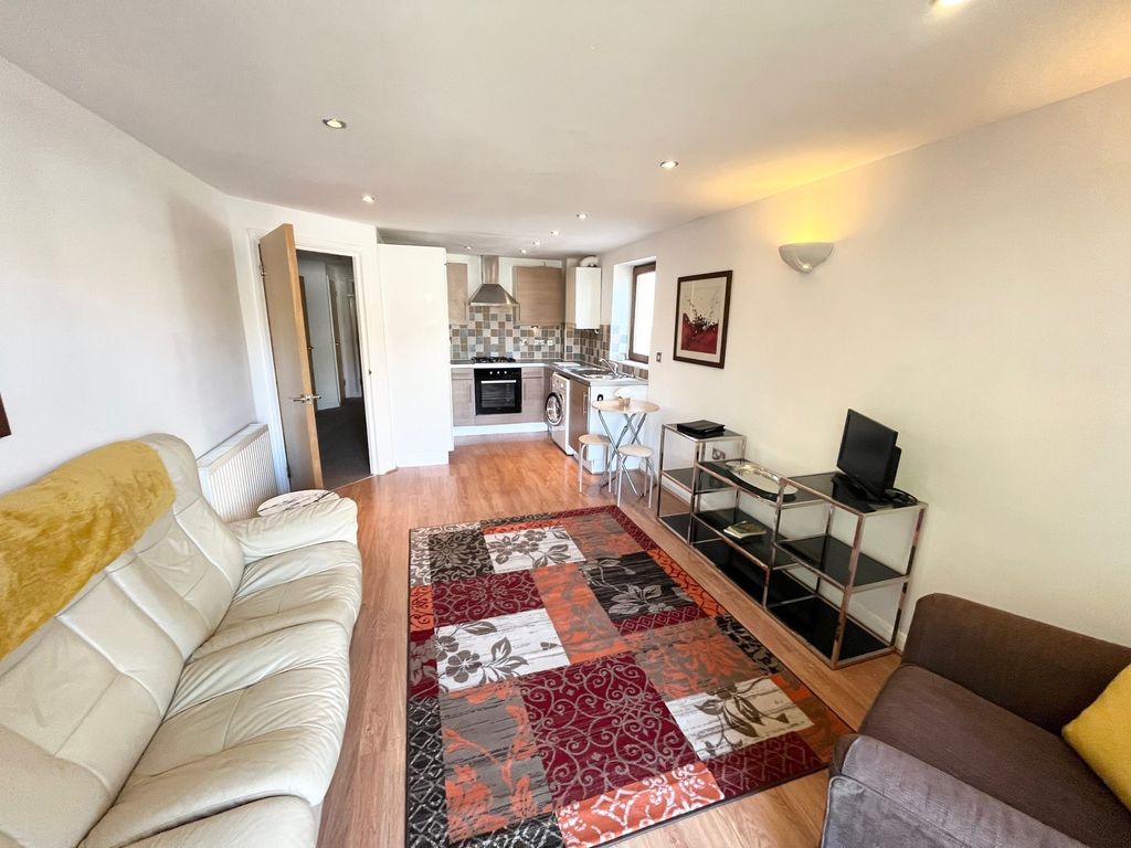 Property photo 3 of 8