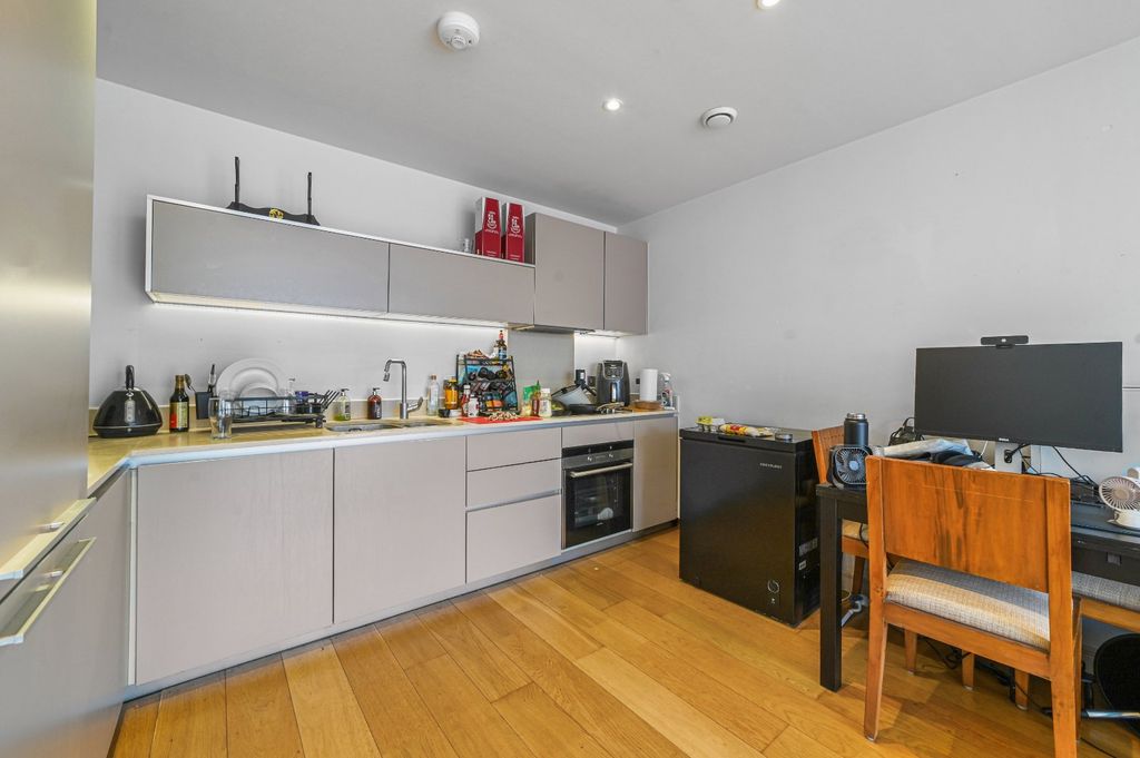 Property photo 2 of 13 Kitchen