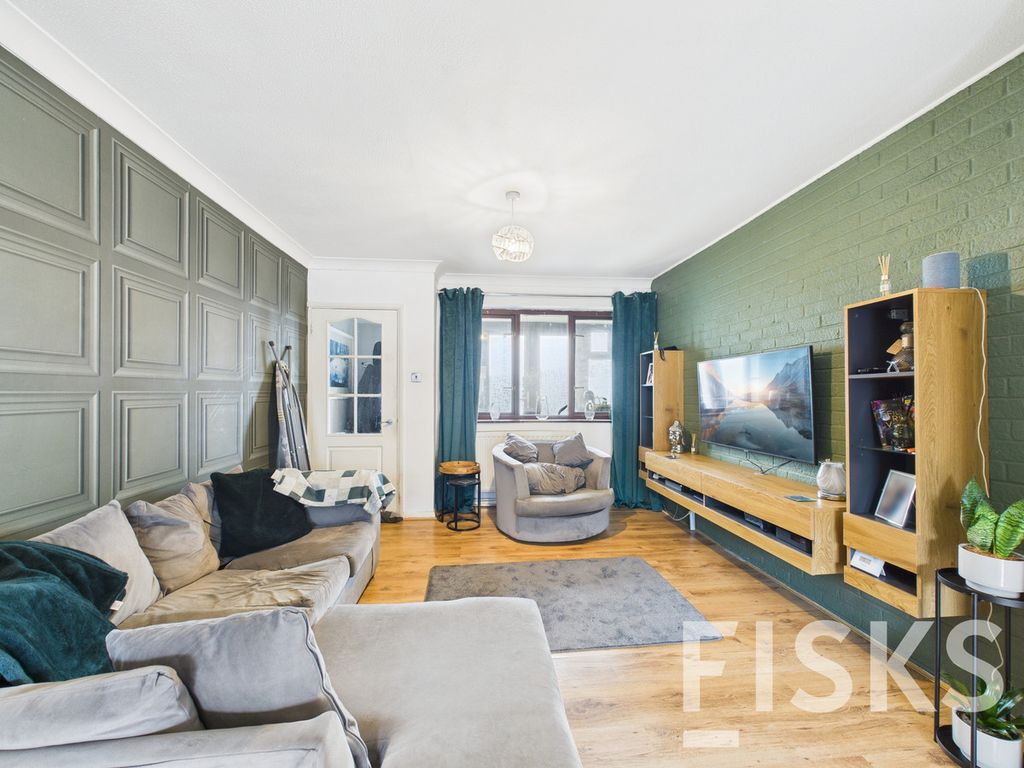 Property photo 2 of 13