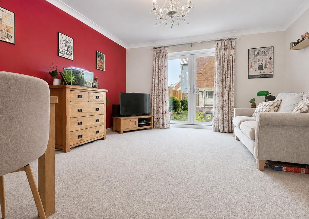 Property photo 3 of 18 E0748161-71Df-41C1-823C-9C4Cbead74A8.Png