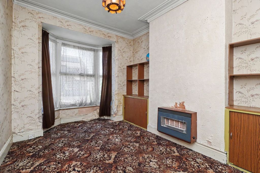 Property photo 3 of 10 Image 3