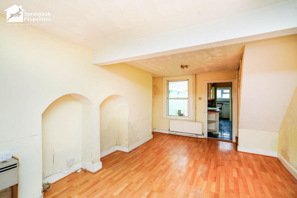 Property photo 2 of 15 Image 2