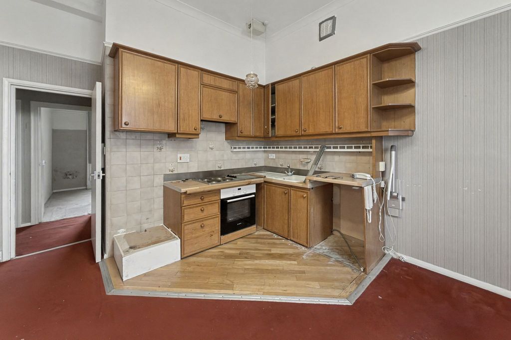 Property photo 2 of 11 Flat B, 33 Belgrave Gardens, St John's Wood, London, Nw8 0Re