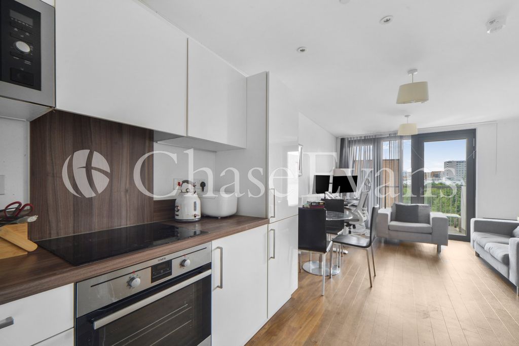 Property photo 1 of 15 Kitchen