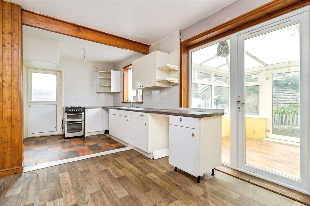 Property photo 2 of 24 Picture No. 25