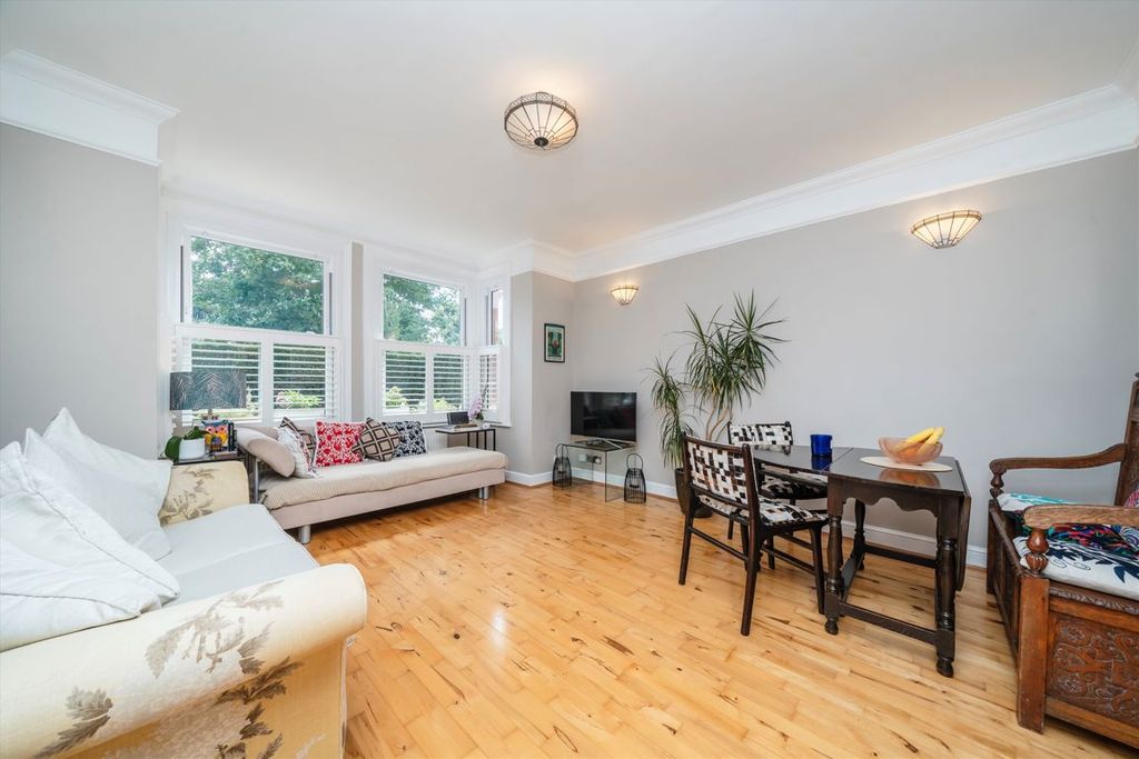 Property photo 2 of 8