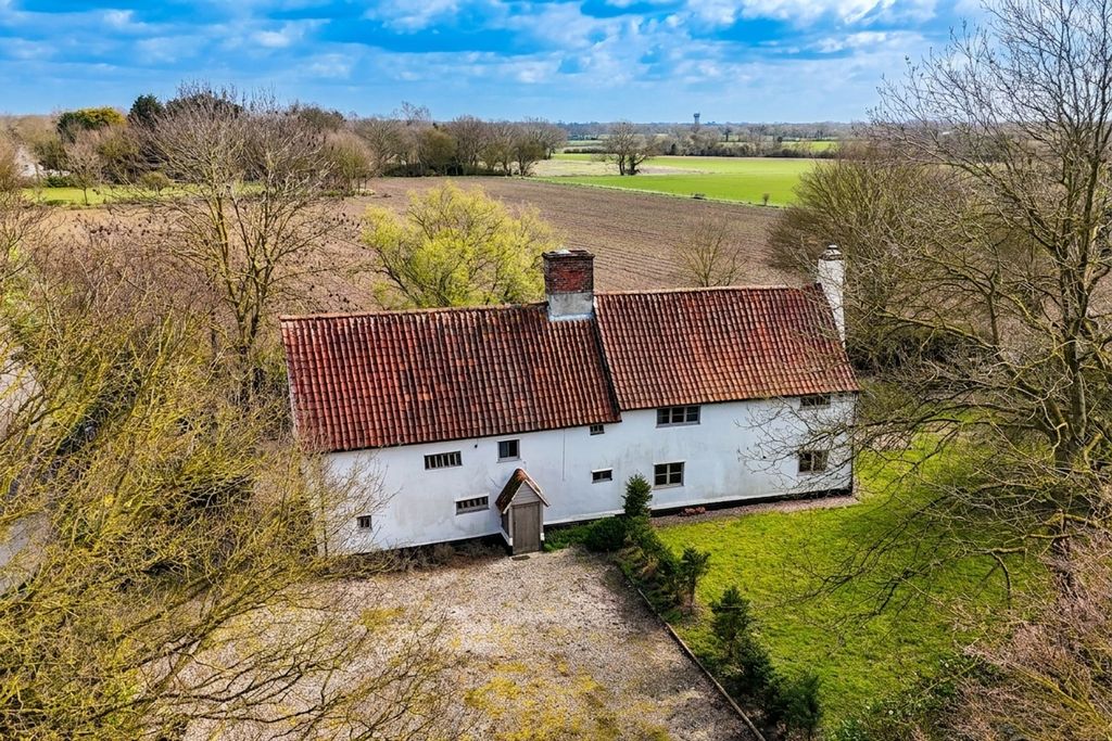 Property photo 1 of 36