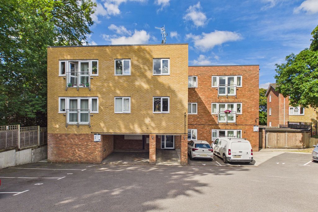 Property photo 1 of 14