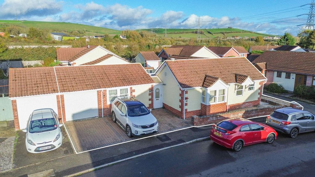 Property photo 1 of 17 Nightingale.Jpg