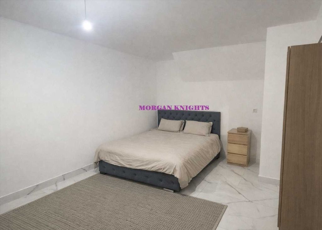 Property photo 1 of 3 Main Picture