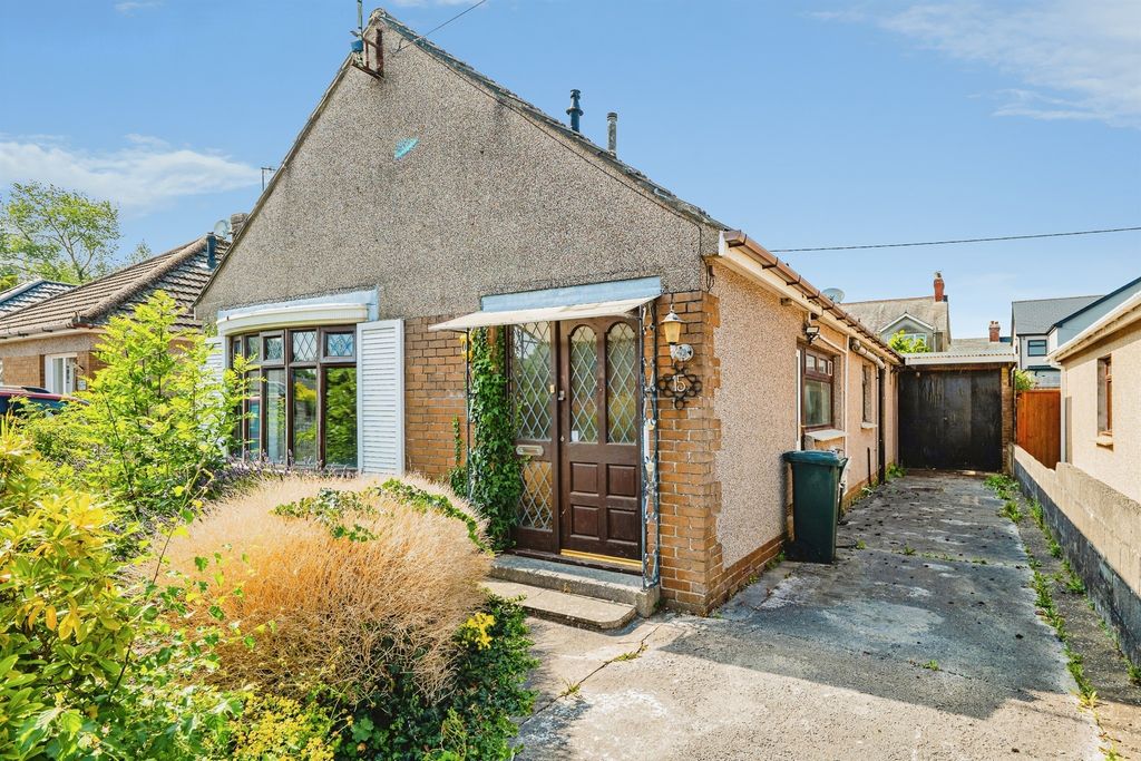 Property photo 1 of 20