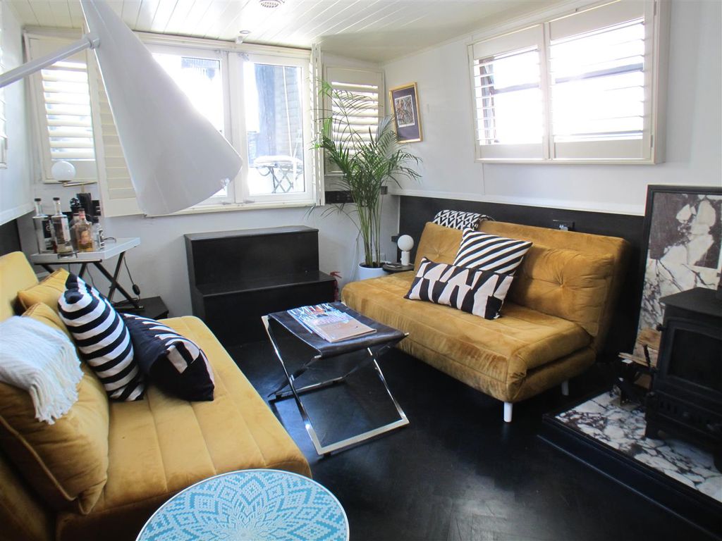 Property photo 2 of 9 Tequila Sunrise - 63.Jpg