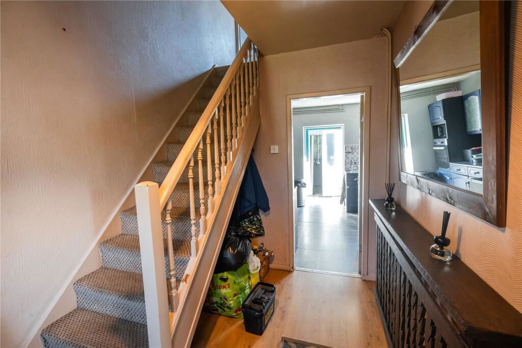 Property photo 2 of 22