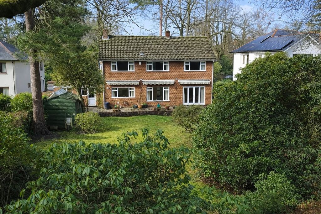 Property photo 2 of 20