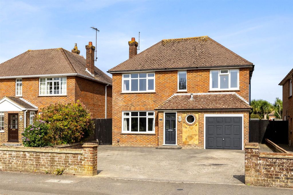 Property photo 1 of 17 The Boulevard Worthing, 34-020B.Png