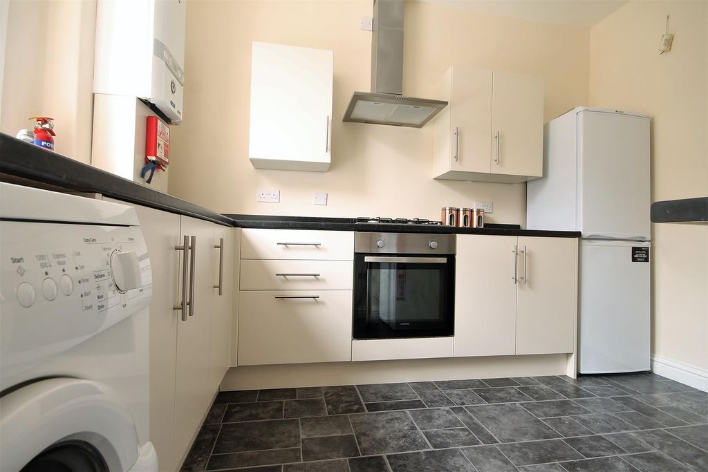Property photo 1 of 10 46737.Jpg