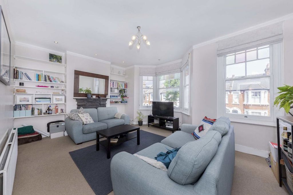 Property photo 2 of 7