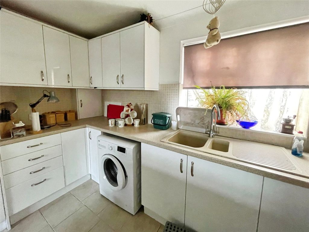 Property photo 3 of 8 Picture No. 04