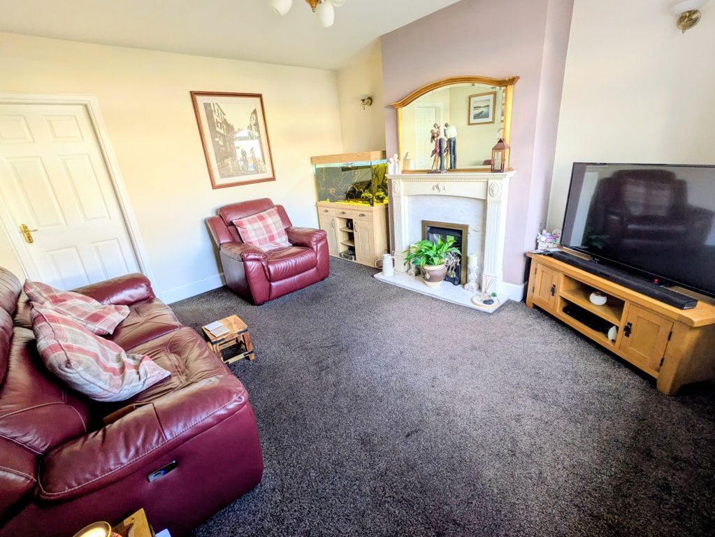 Property photo 2 of 27 1000042766