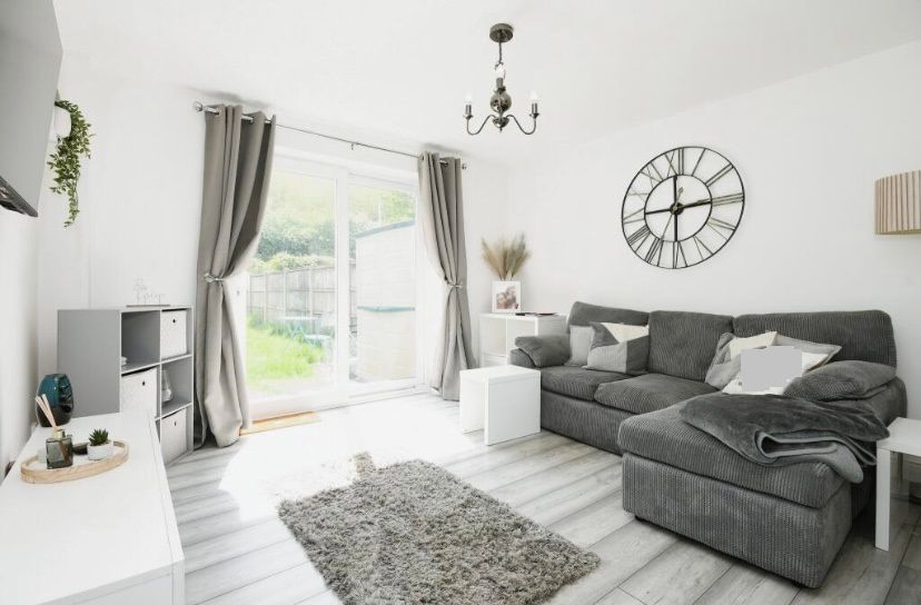 Property photo 2 of 7