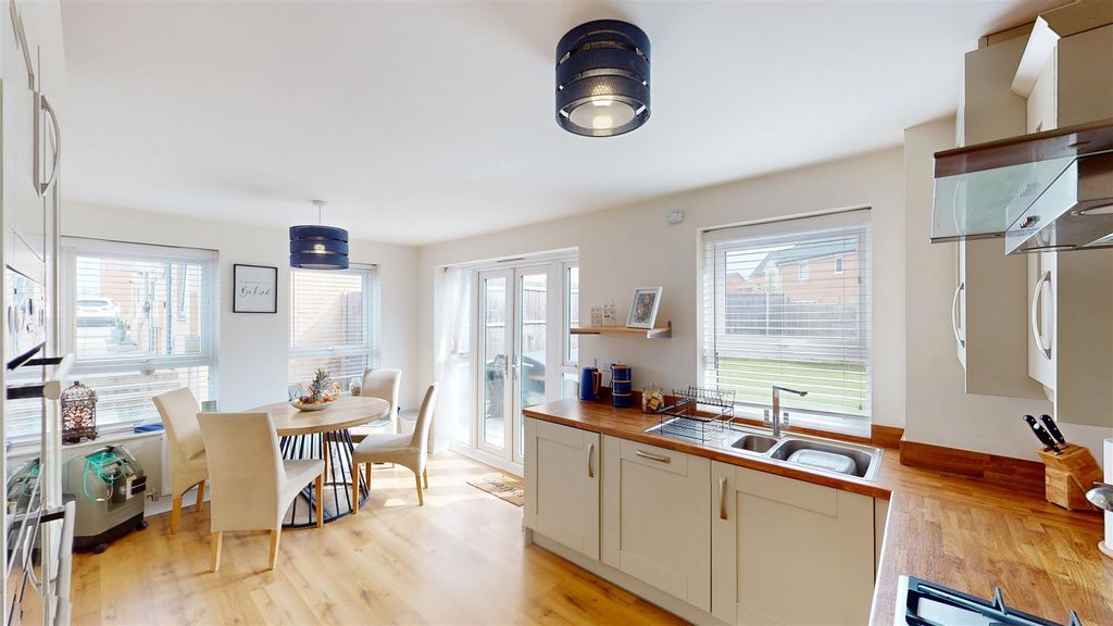 Property photo 3 of 18 04142026_124638.Jpg