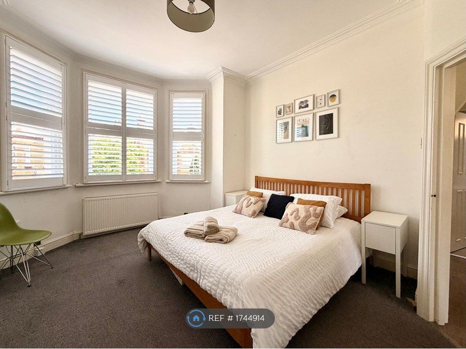 Property photo 3 of 7