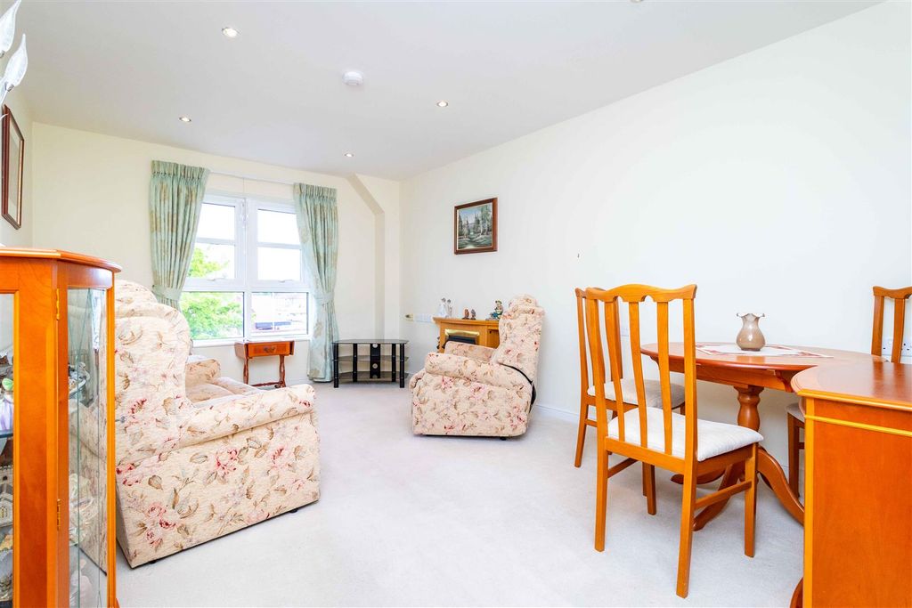 Property photo 3 of 10 Amelia-2.Jpg