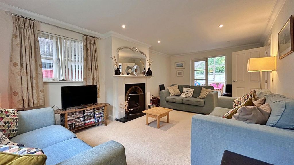 Property photo 3 of 26 12.Jpg