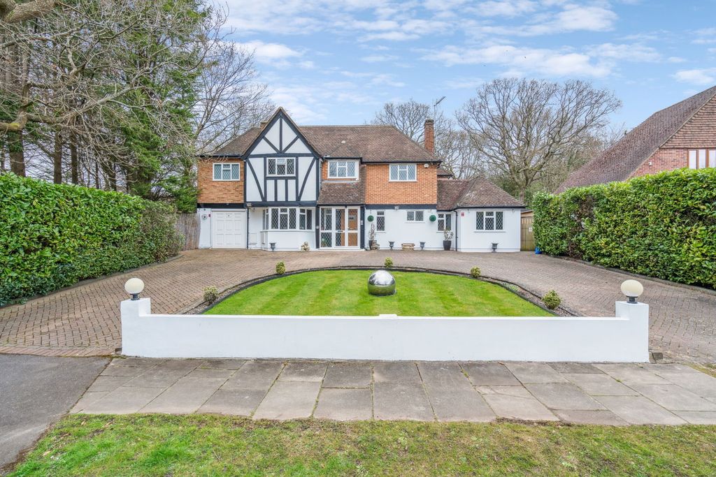 Property photo 1 of 21