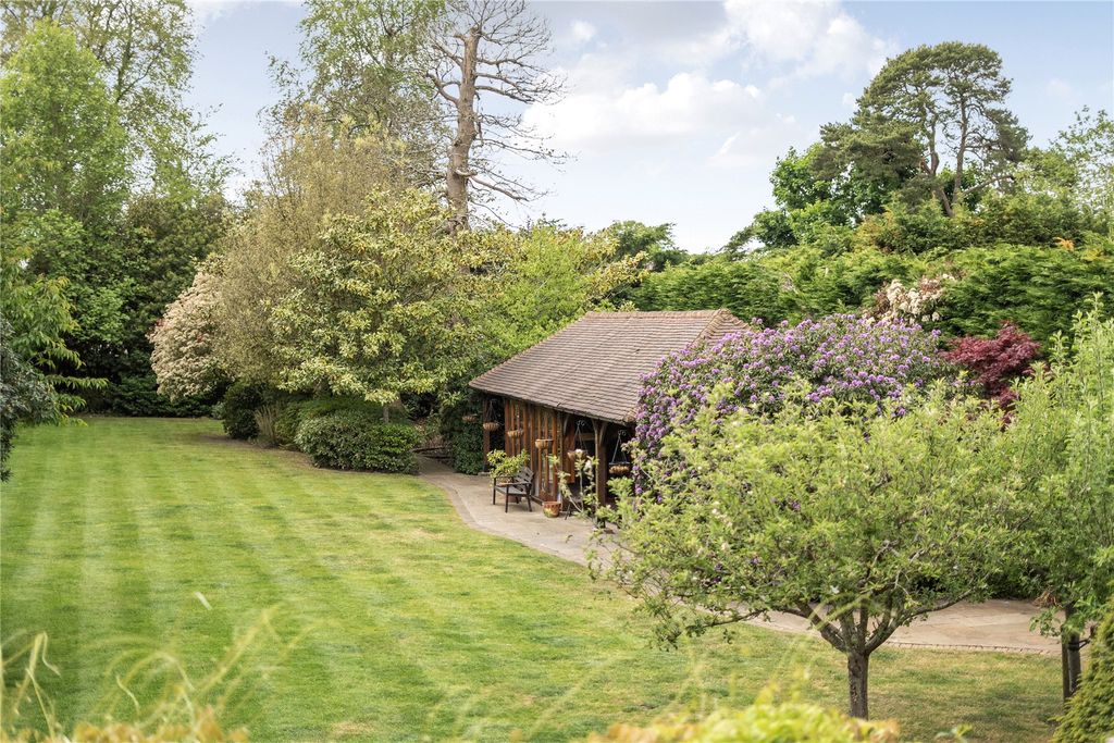 Property photo 2 of 57 Picture No. 24