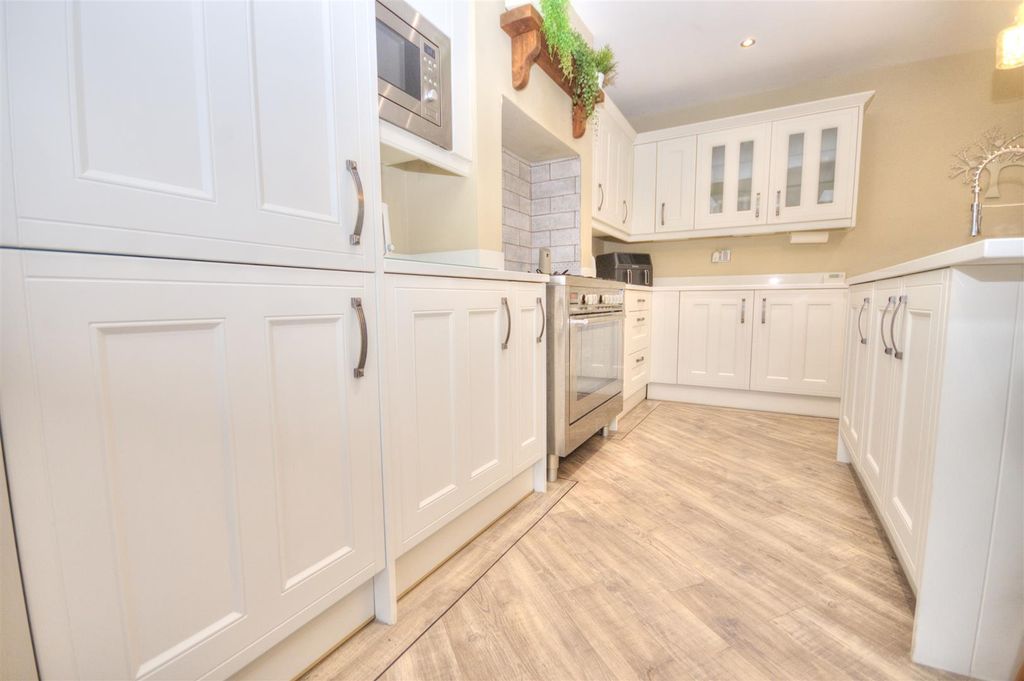 Property photo 3 of 28 Dsc_2519_Enhancer 3.Jpg