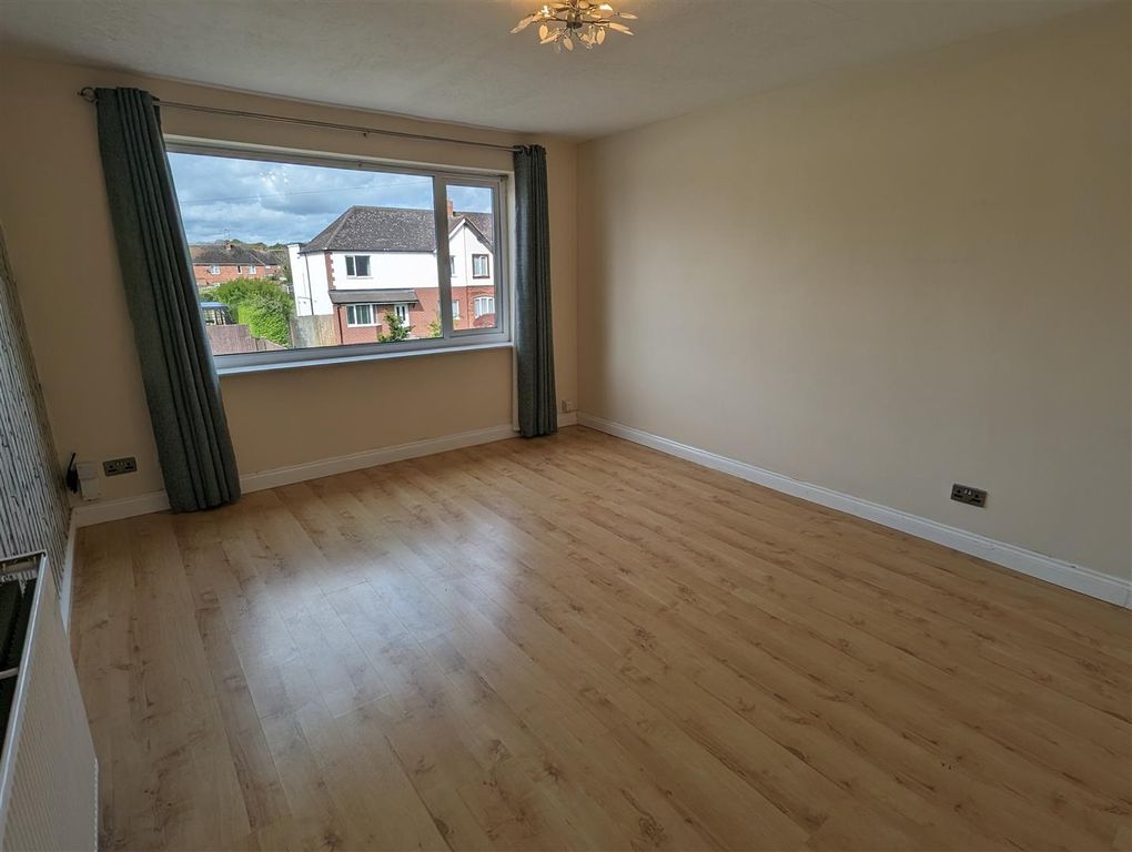 Property photo 2 of 7 Pxl_20240429_090512230.Jpg