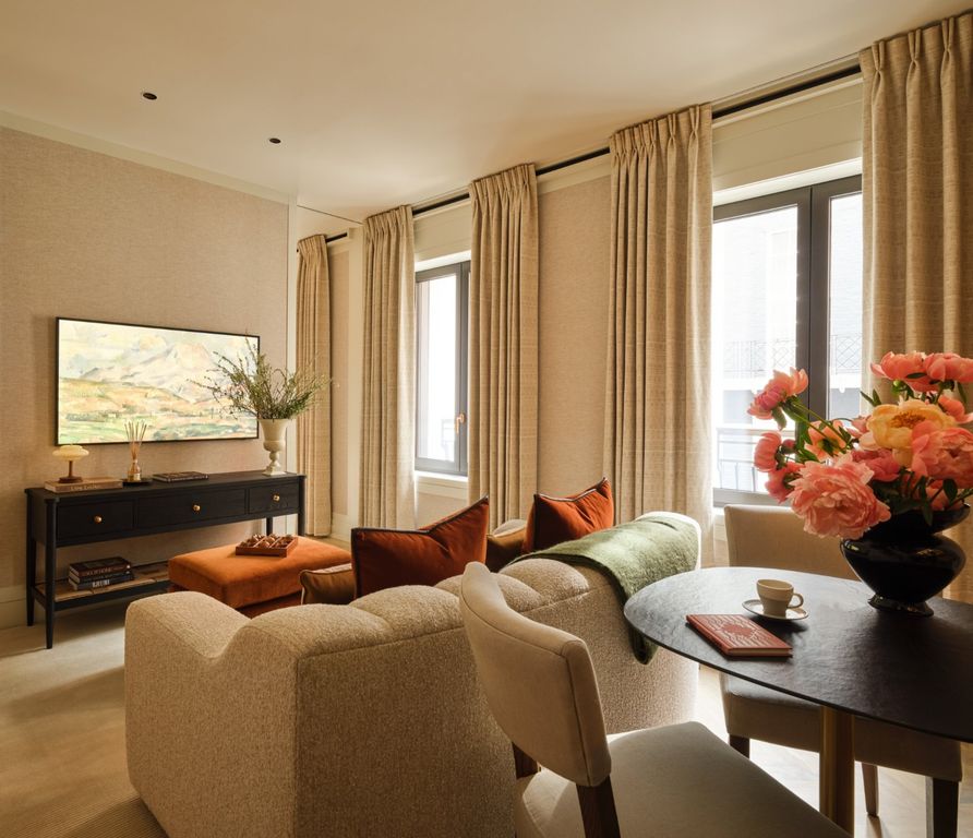 Property photo 1 of 14 Reception Room