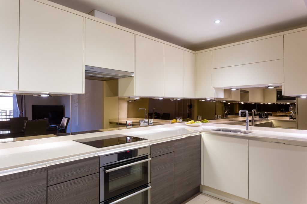 Property photo 2 of 12 Kitchen