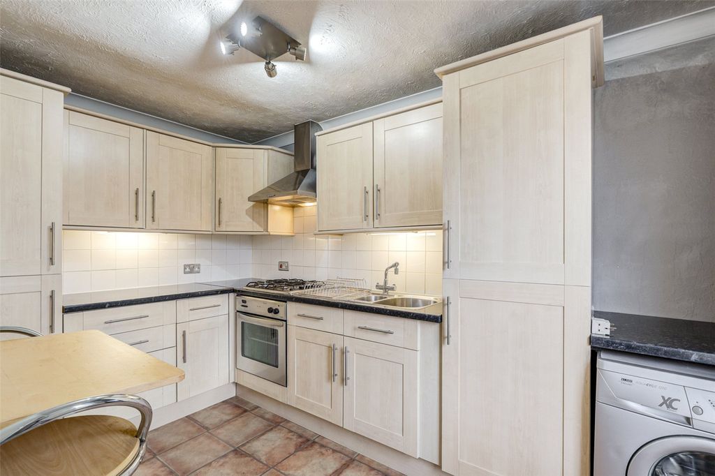 Property photo 3 of 11 Picture No. 19