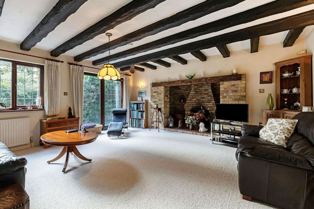 Property photo 3 of 18