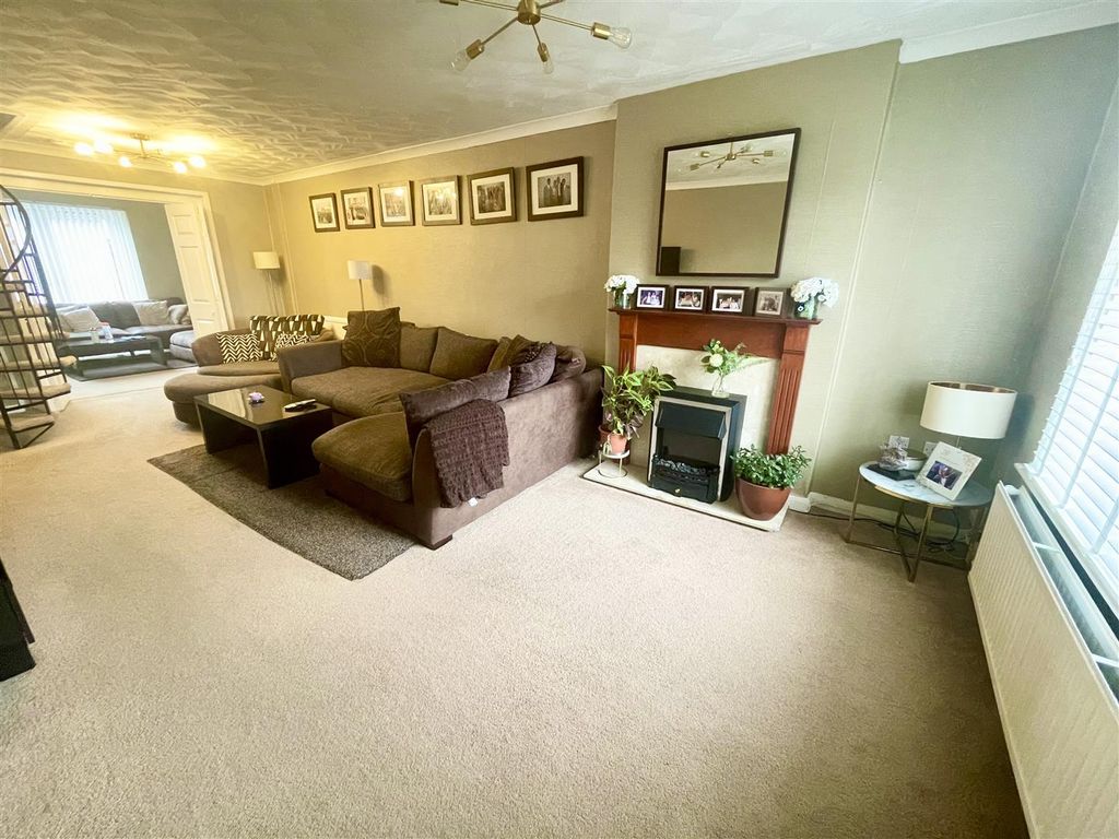 Property photo 2 of 12 Img_4869.Jpg