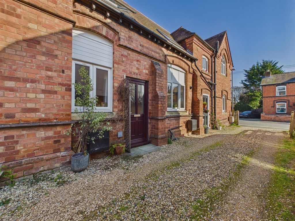 Property photo 1 of 12 Cam03972G0-Pr0291-Still003.Jpg