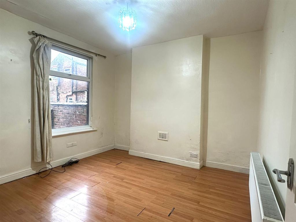 Property photo 3 of 10 4Af07532-7838-4A21-8B1A-B04E5141350A.Jpg