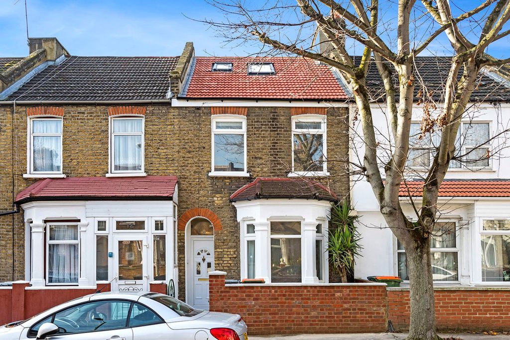 Property photo 2 of 25 4431242