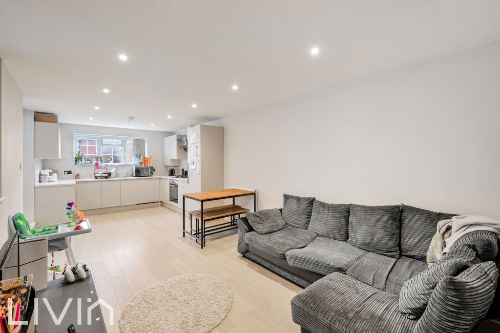 Property photo 2 of 12 2