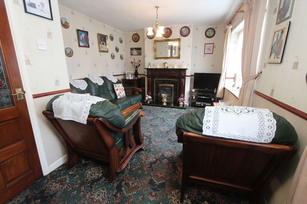 Property photo 3 of 21